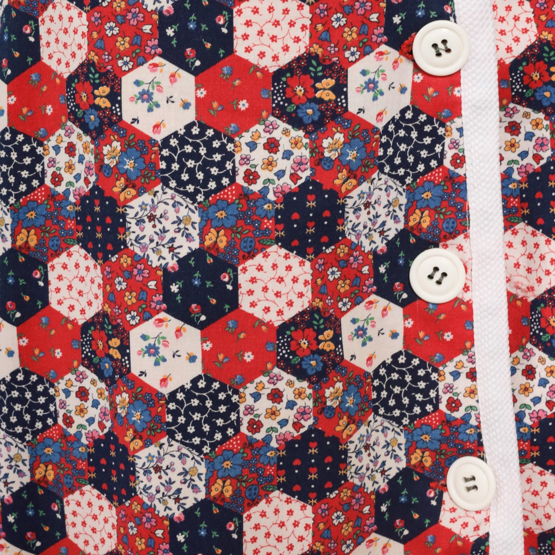 70s Patchwork Skirt Quilted Hexagon Floral Red White Blue A-Line Knee Medium