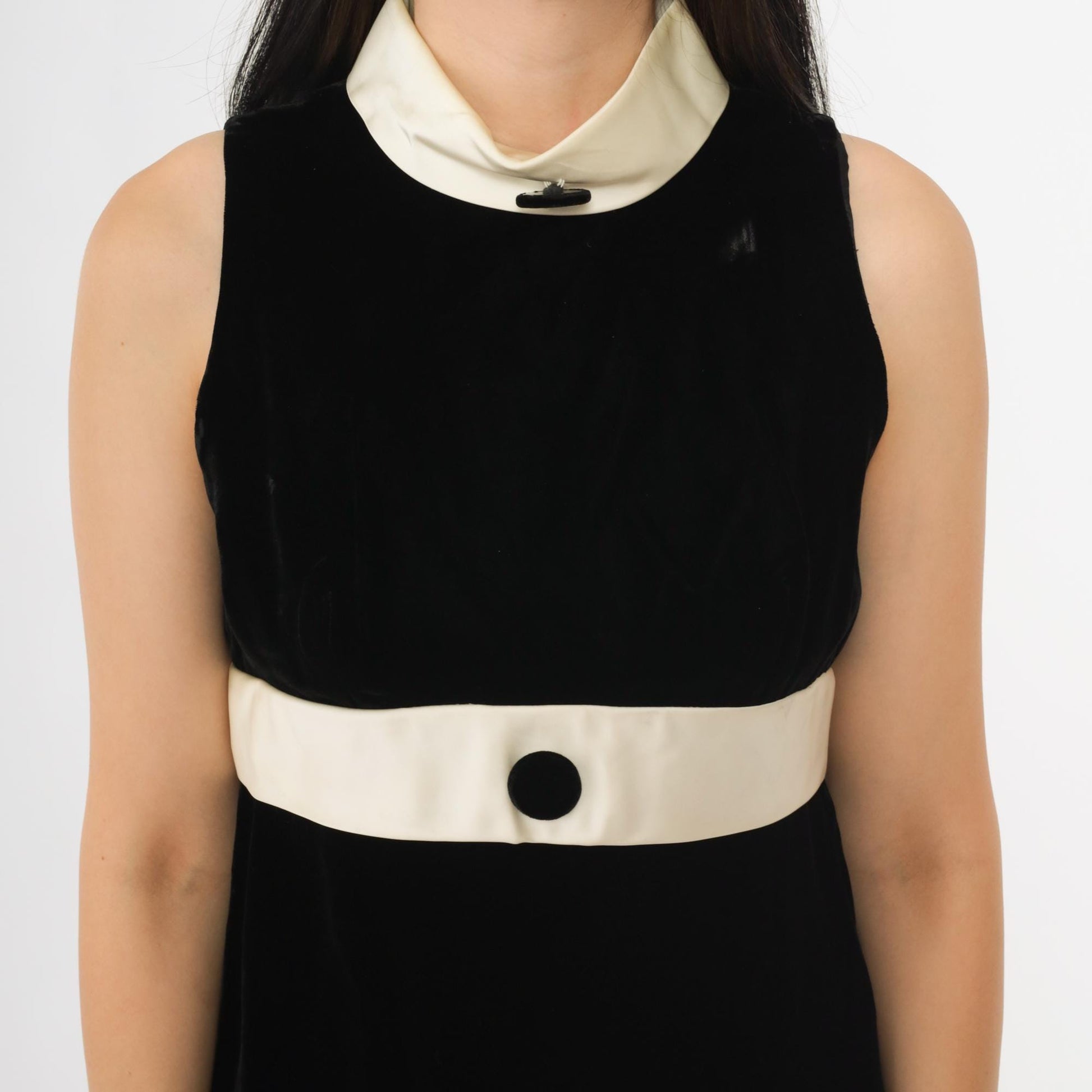60s Black Velvet Mini Dress White Satin Collar Mod Sleeveless Small S