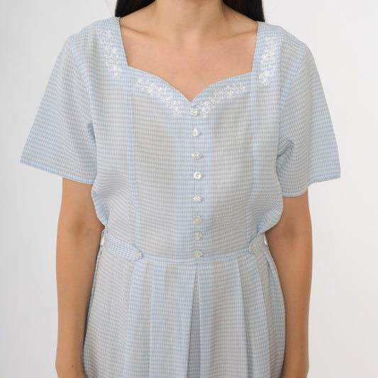90s Blue Gingham Sundress Floral Embroidered Sweetheart Neckline Midi Medium