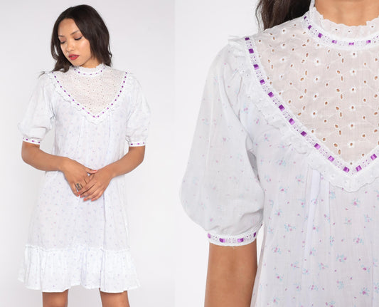 70s White Cotton Floral Dress Puff Sleeve Purple Ribbon Eyelet Bib Medium M