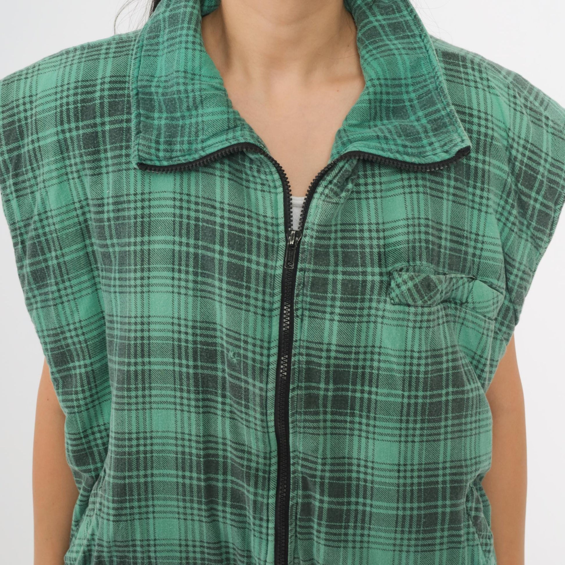 90s Northwest Territory Green Plaid Vest Tartan Zip Sleeveless Large
