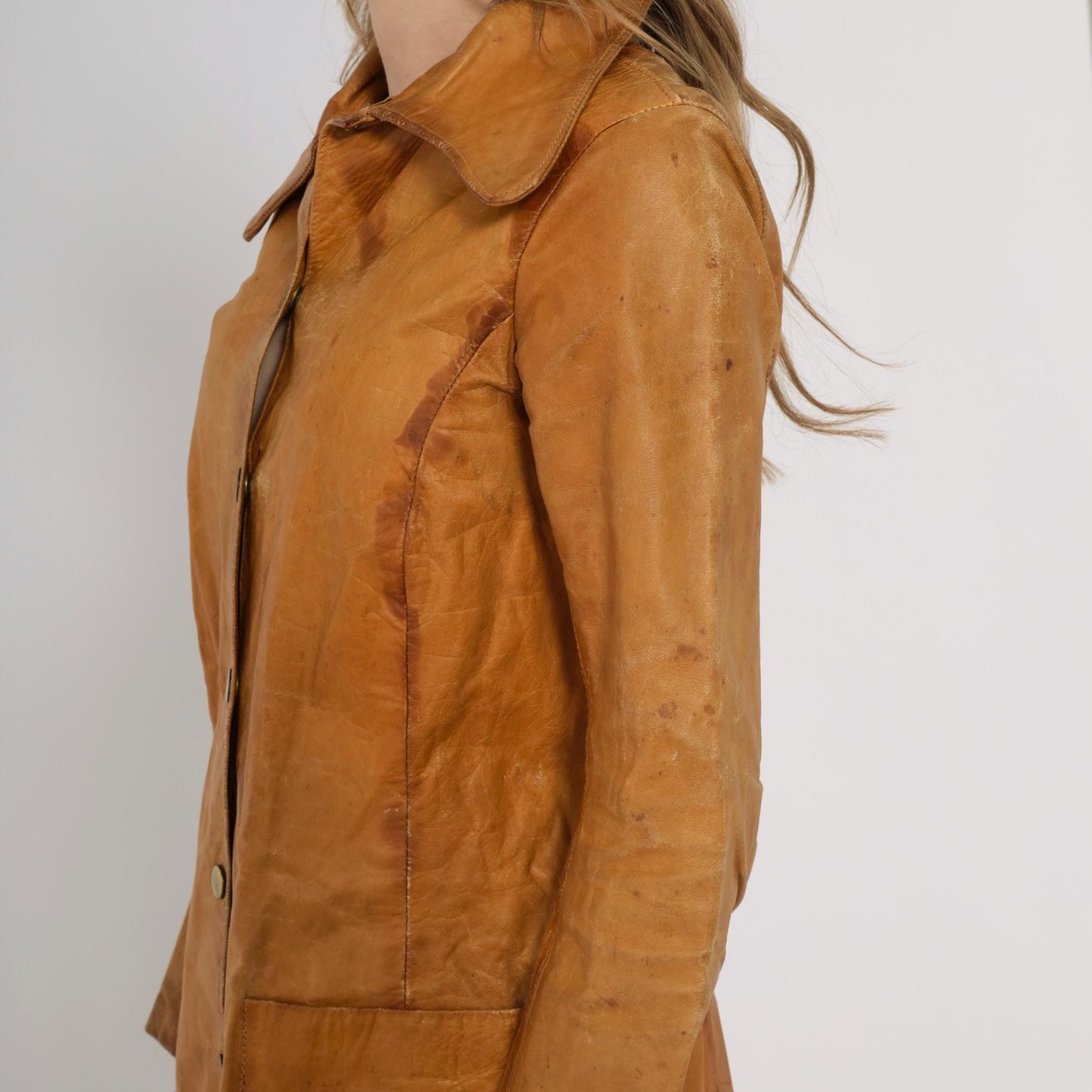 70s Tan Leather Jacket Button Front Pointed Collar Distressed XS