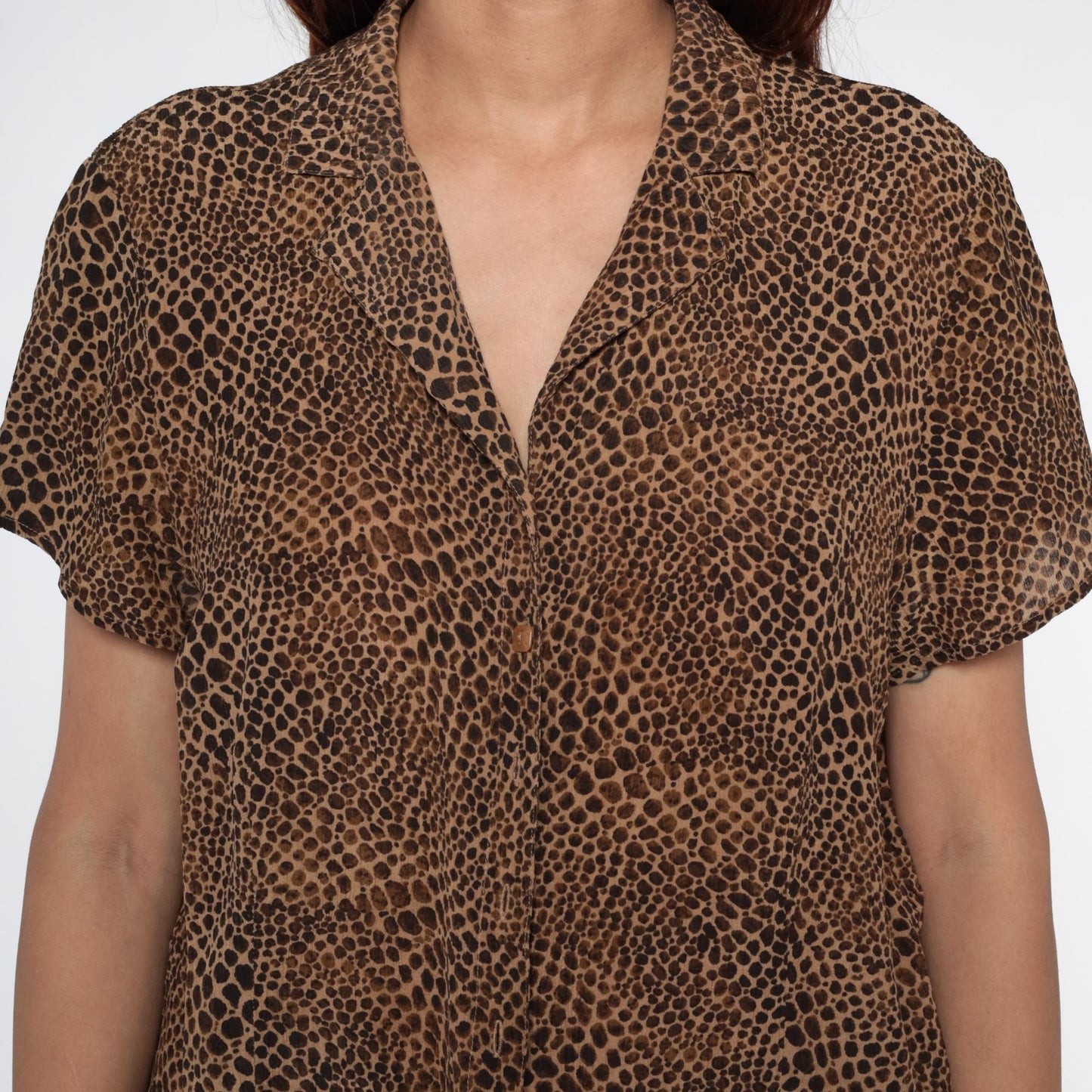 90s Leopard Print Button-Up Blouse Beige Brown Collared Short Sleeve Large L