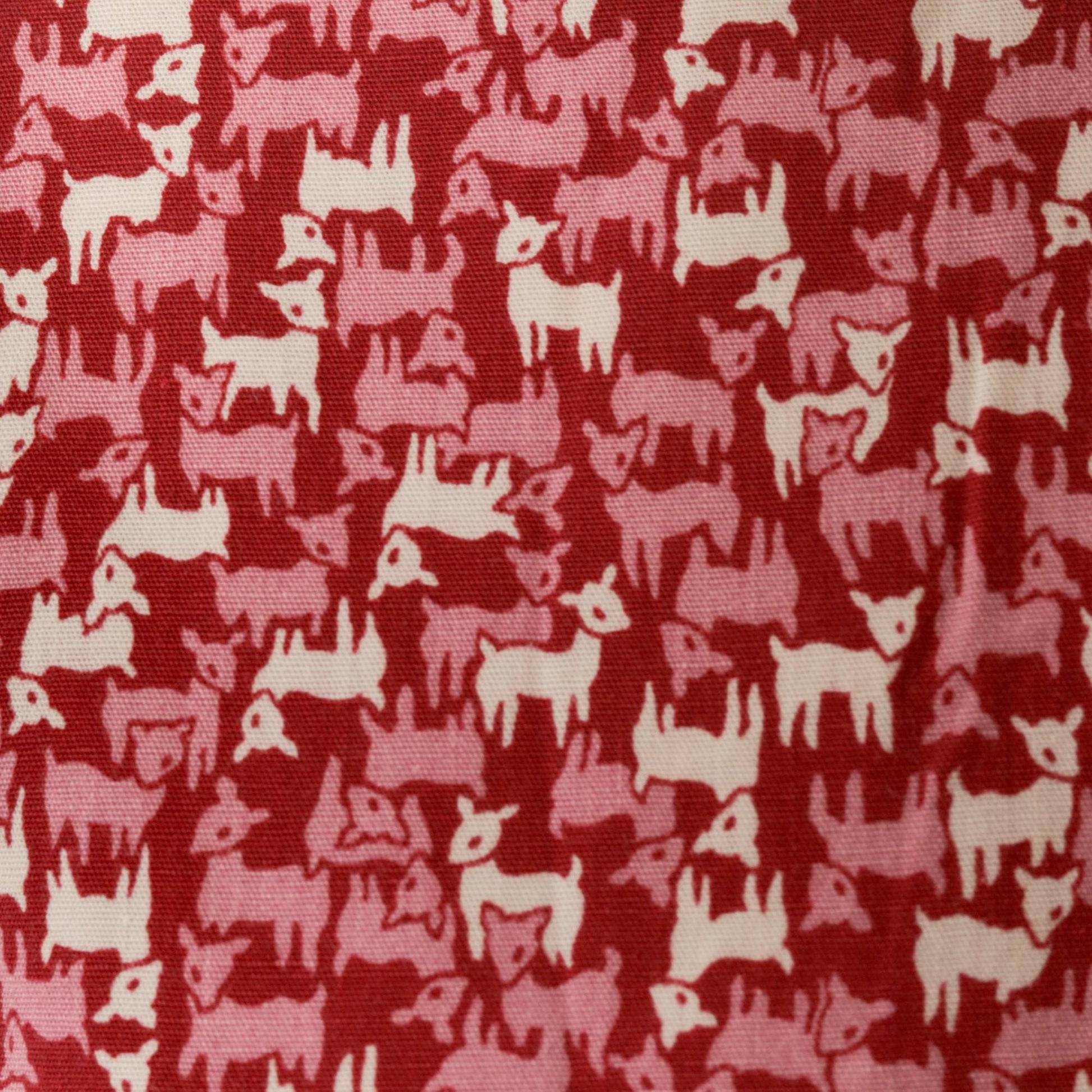 70s Van Heusen Lamb Print Button-Up Blouse Red Cream Pointed Collar Large L