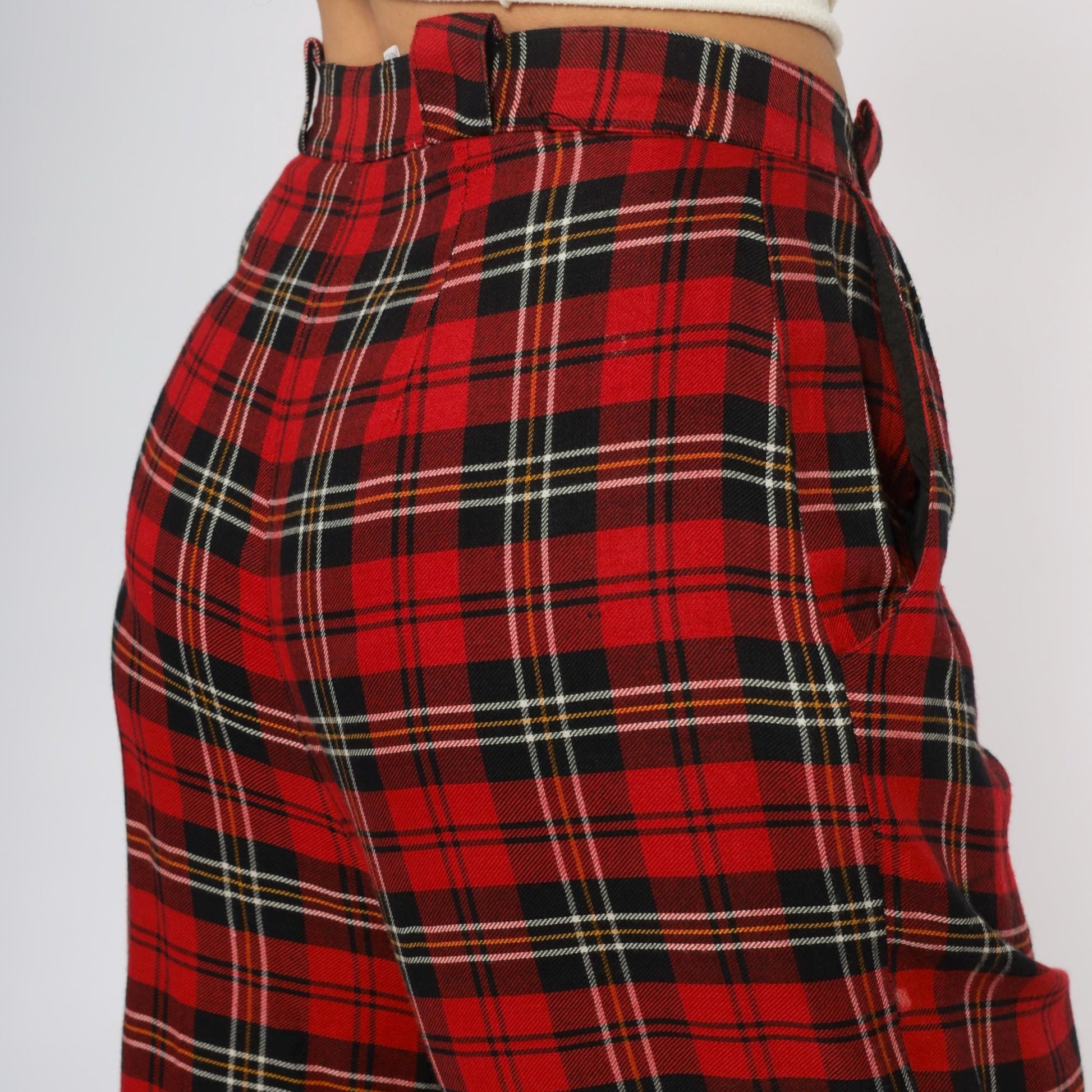 90s Chinicci Red Tartan High-Waist Pleated Trousers Medium
