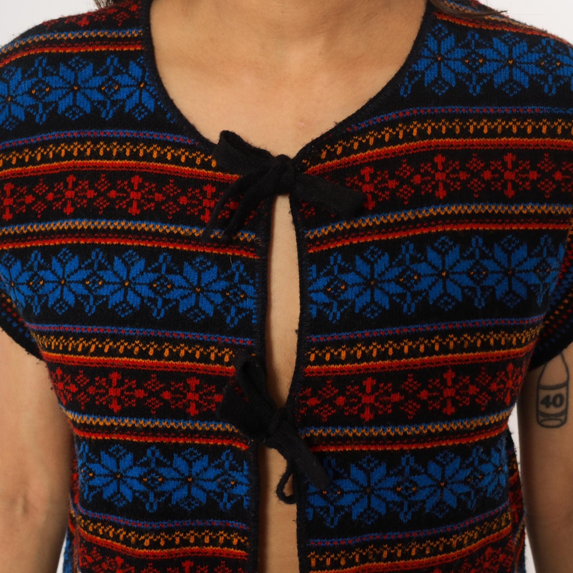 70s Southwestern Fair Isle Vest Tie Front Snowflake Knit Small