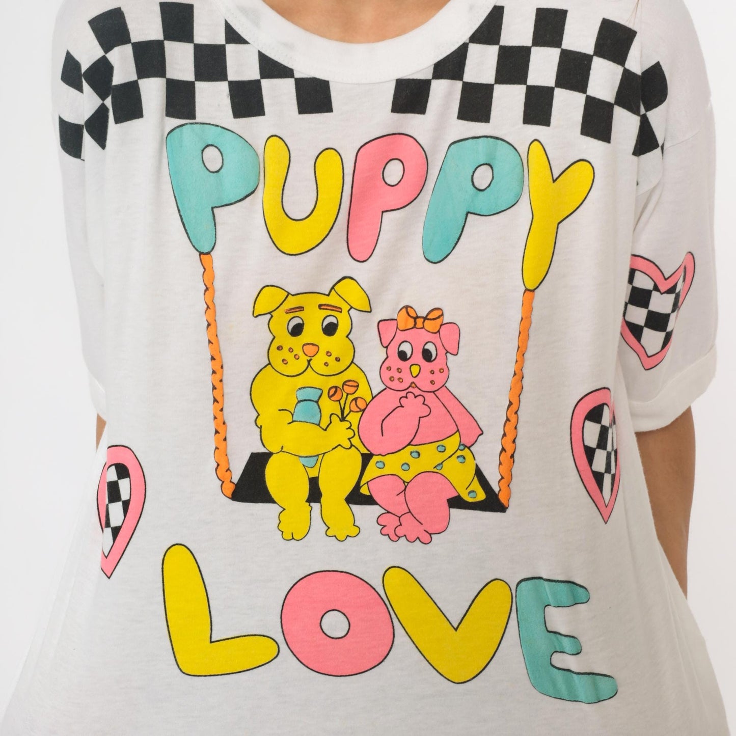 90s Puppy Love Graphic T-Shirt White Checkered Hearts Dogs Medium M
