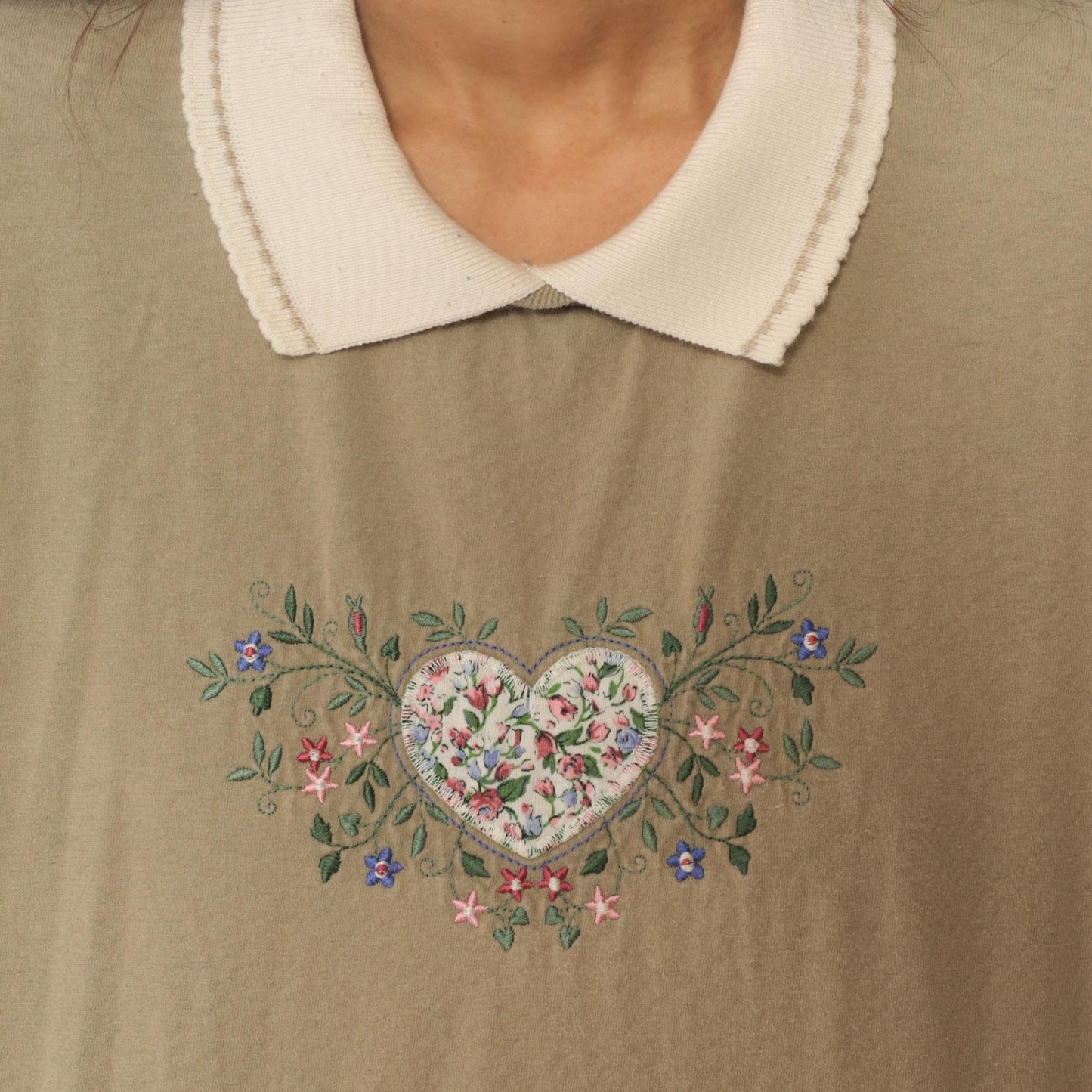 90s Embroidered Floral Heart Polo Shirt Tan Cotton Peter Pan Collar Extra Large