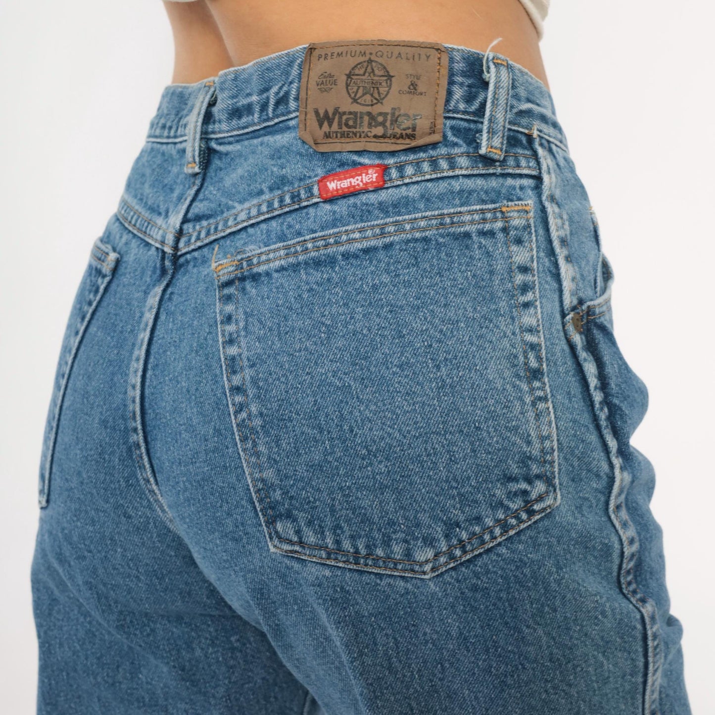 90s Wrangler High-Rise Straight Leg Jeans Medium Blue Denim 32W 30L