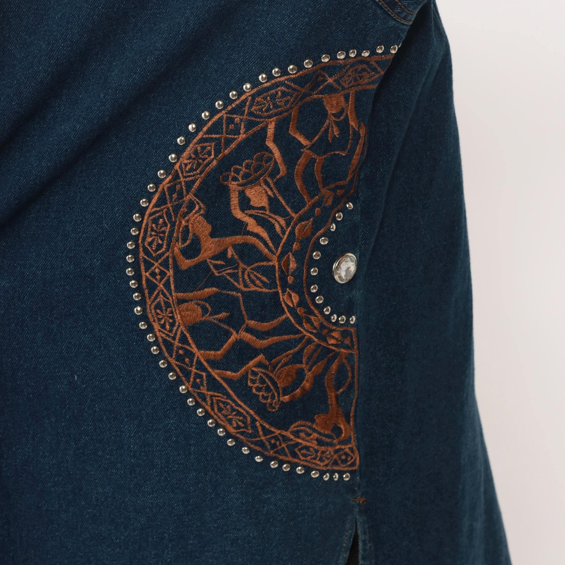 90s Southwestern Denim Jacket Tribal Embroidered Studs Blue Medium