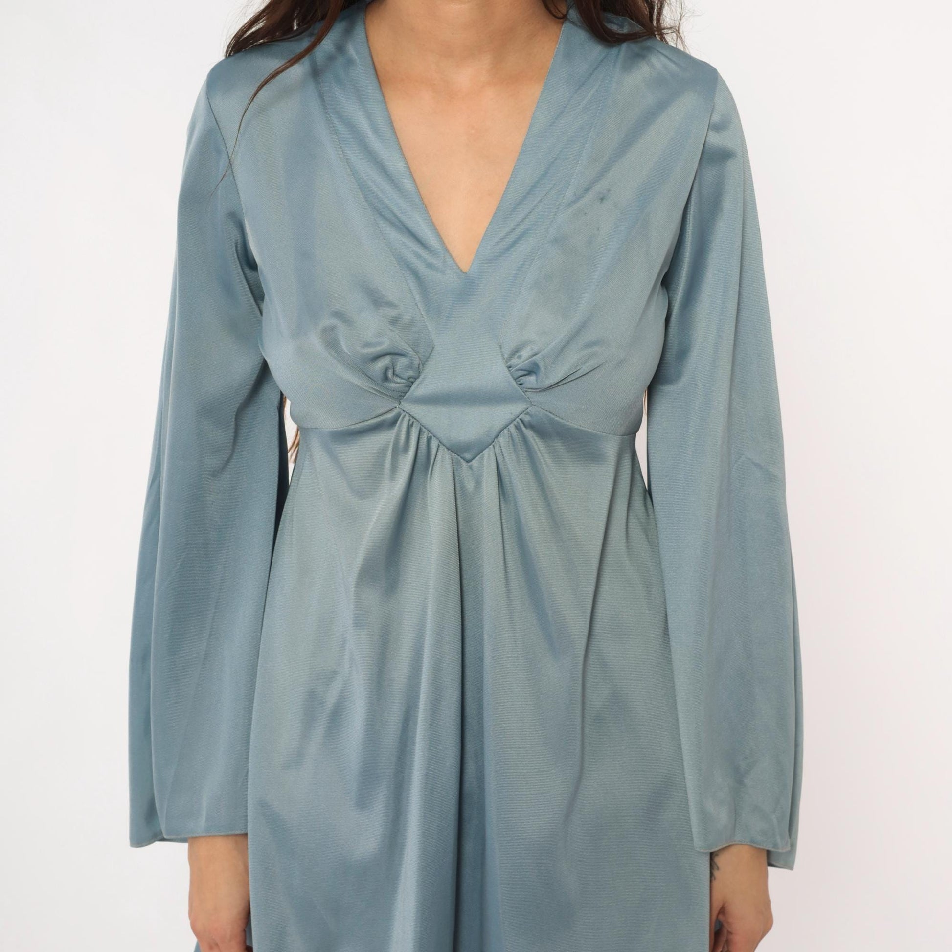 70s Powder Blue Mini Dress Bell Sleeve V Neck Empire Waist Medium M