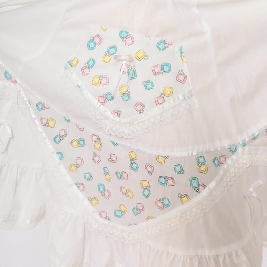 80s Fashions by Bettye White Tiered Mini Skirt Pastel Geometric Lace Trim Medium