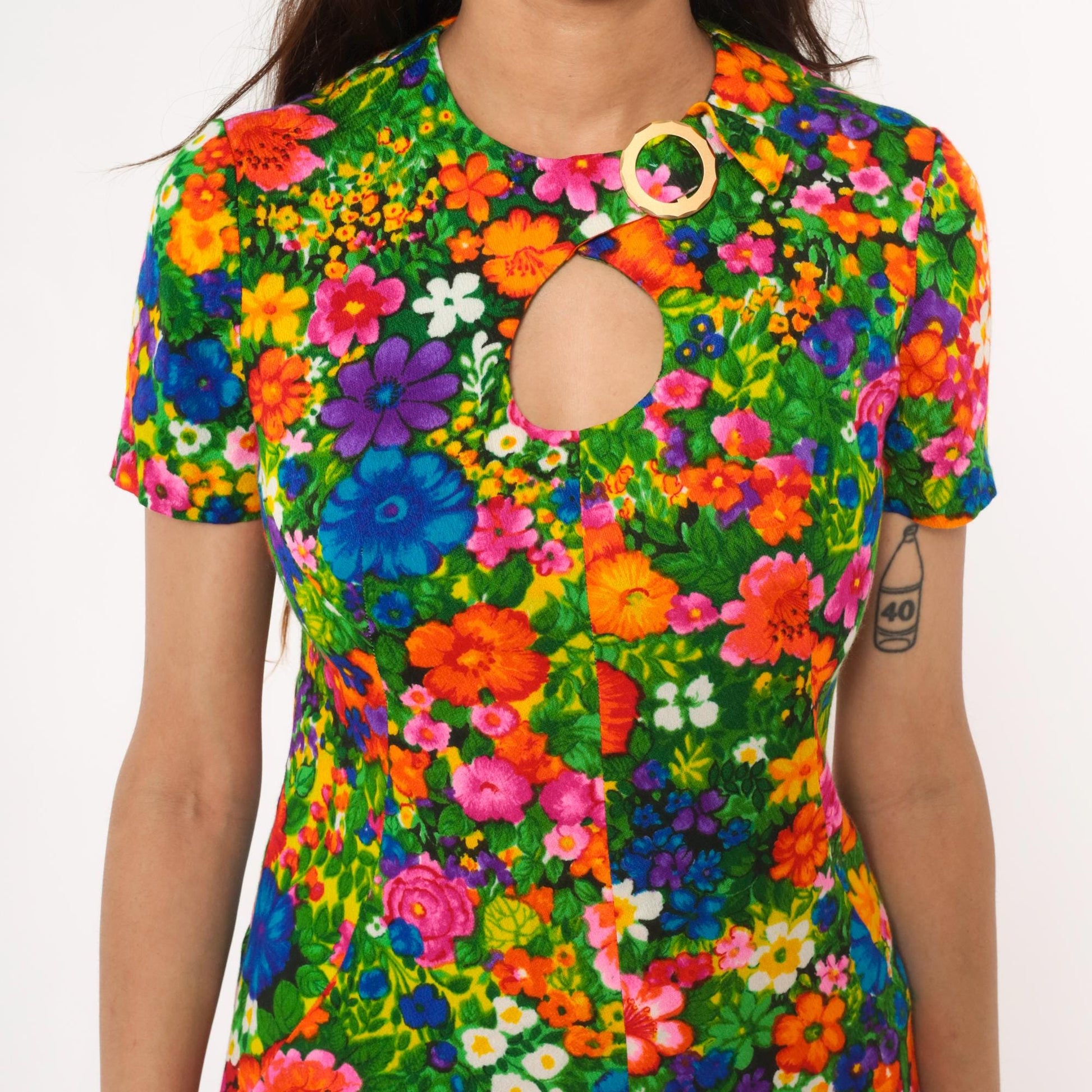 70s Floral Maxi Dress Keyhole Neckline Short Sleeve Cotton Rainbow Small