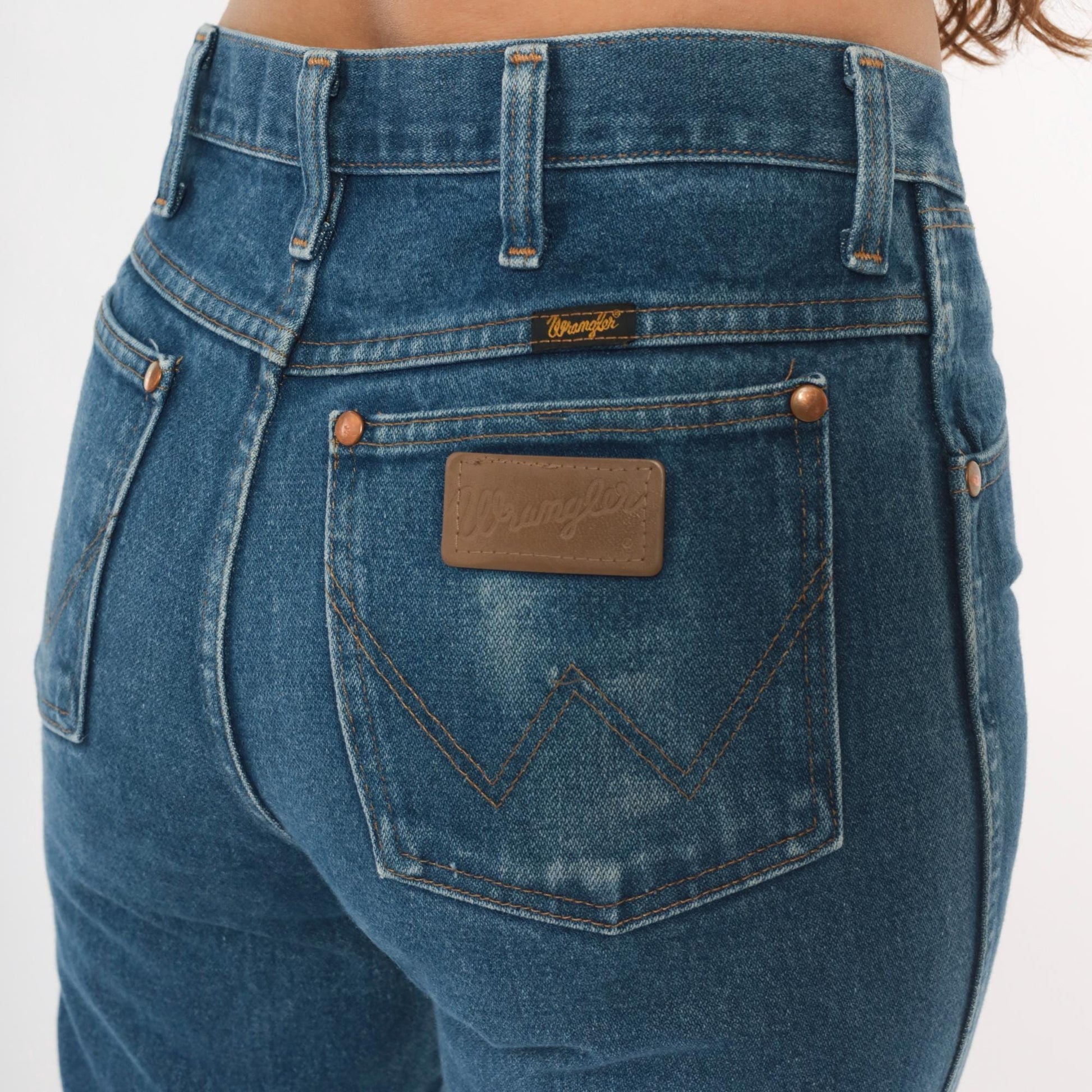 90s Wrangler High Waisted Straight Leg Jeans Medium Wash Blue Denim Small
