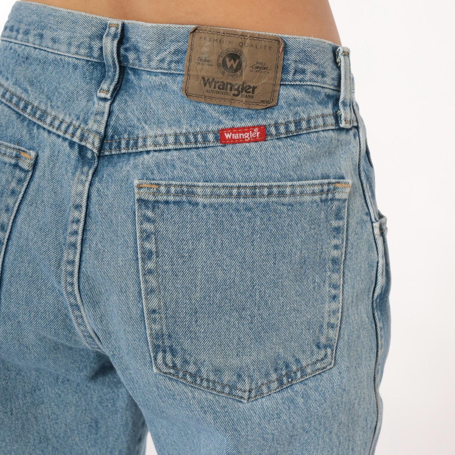 2000s Wrangler Straight Leg Jeans Light Wash Mid Rise Blue Denim 33x34