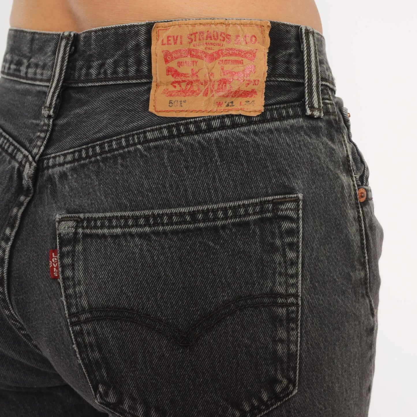 Levis 501 Cutoff Bermuda Shorts Faded Black Denim Raw Hem Small S