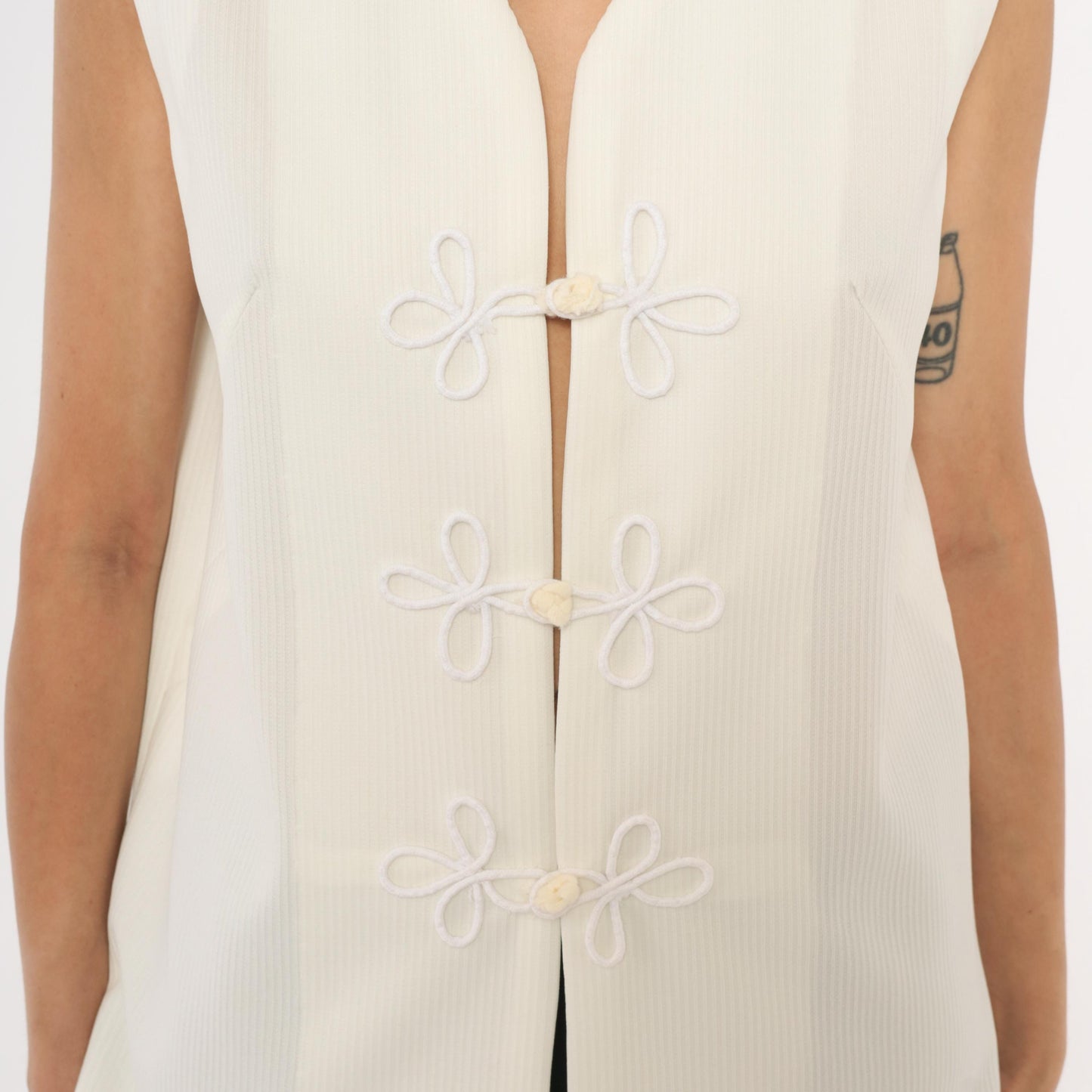 70s White Frog Closure Vest Mandarin V-Neck Tunic Longline Medium