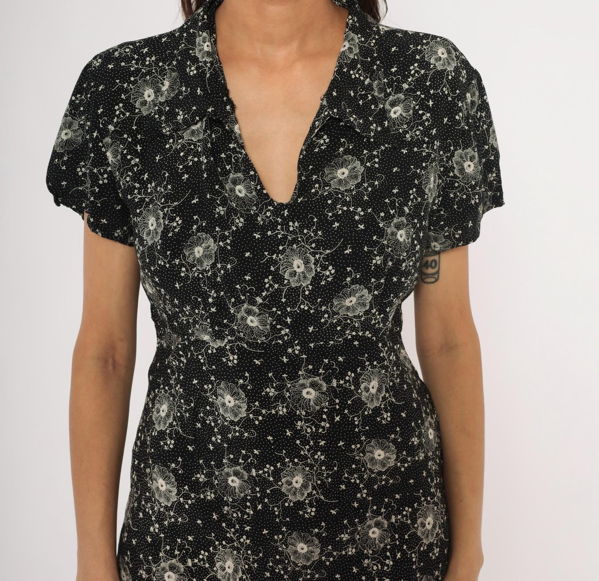 90s Scarlett Black Floral Maxi Dress White Dotted Short Sleeve Collared Large L