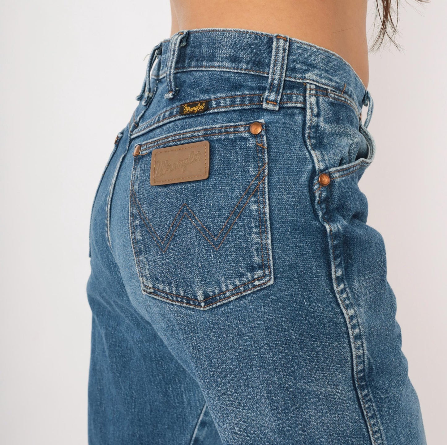 90s Wrangler Cowboy Cut Jeans Straight Leg Medium Wash High Rise Small