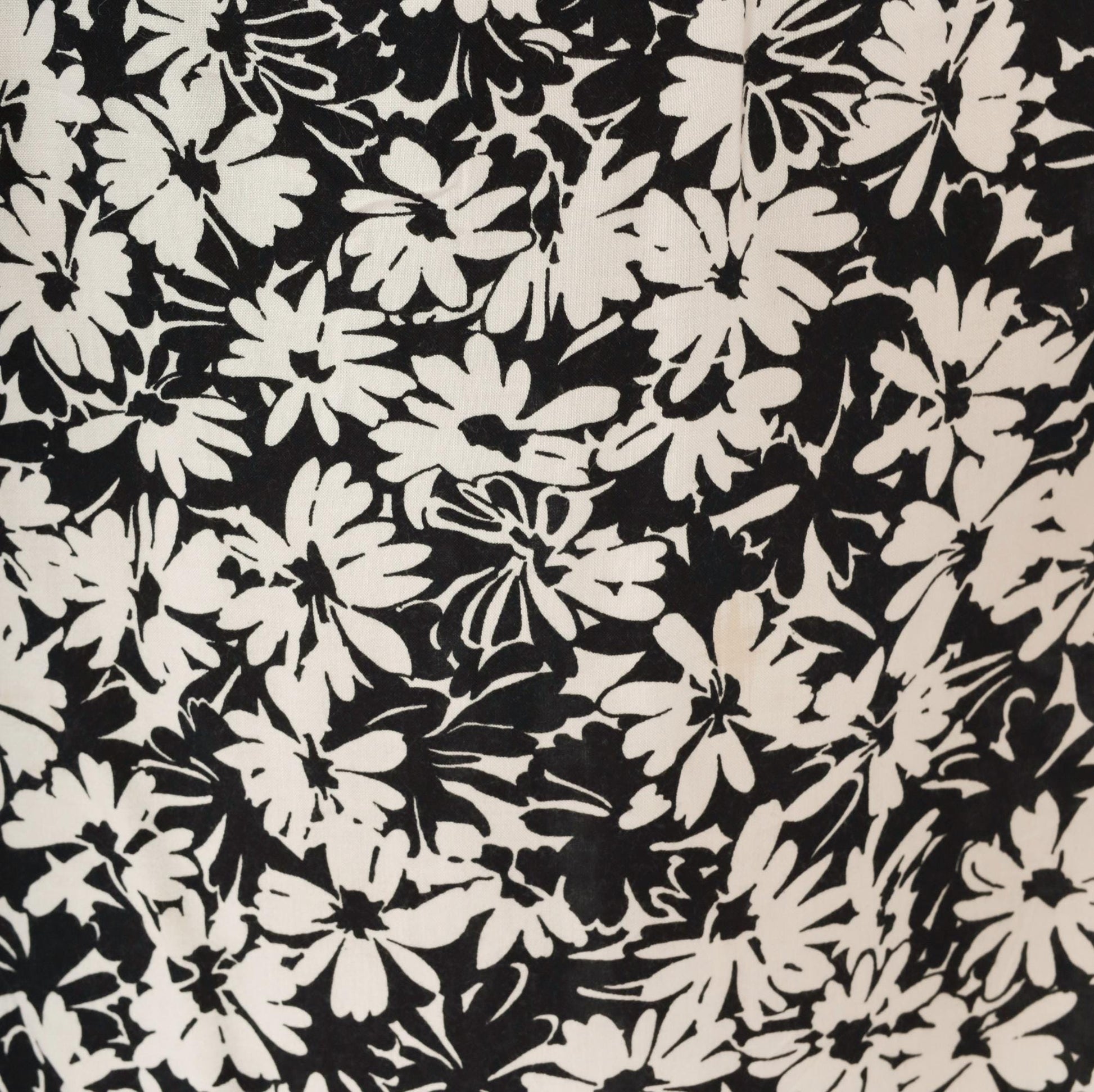 Y2K Briggs Black Daisy Floral Maxi Skirt Ivory Cream Medium M