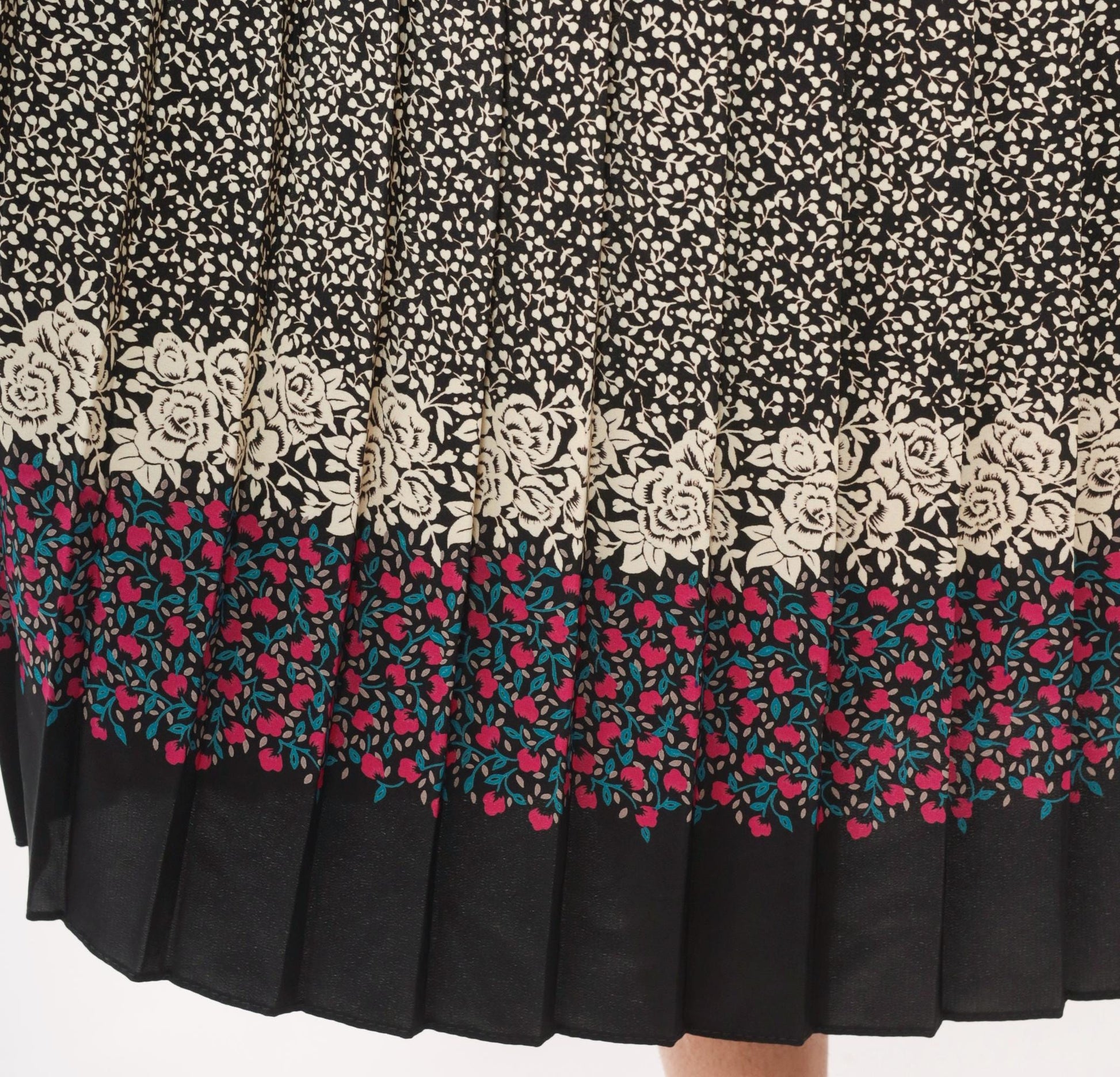 80s Floral Border Midi Skirt Black Cream Rose Pink Teal Pleated Medium Large