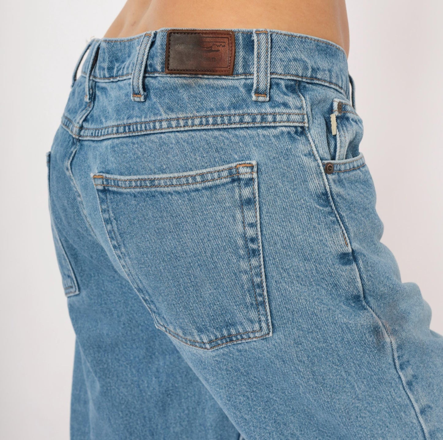 L.L. Bean Straight Leg Jeans 2000s Medium Wash Denim Cotton Blue Relaxed Fit 34x29