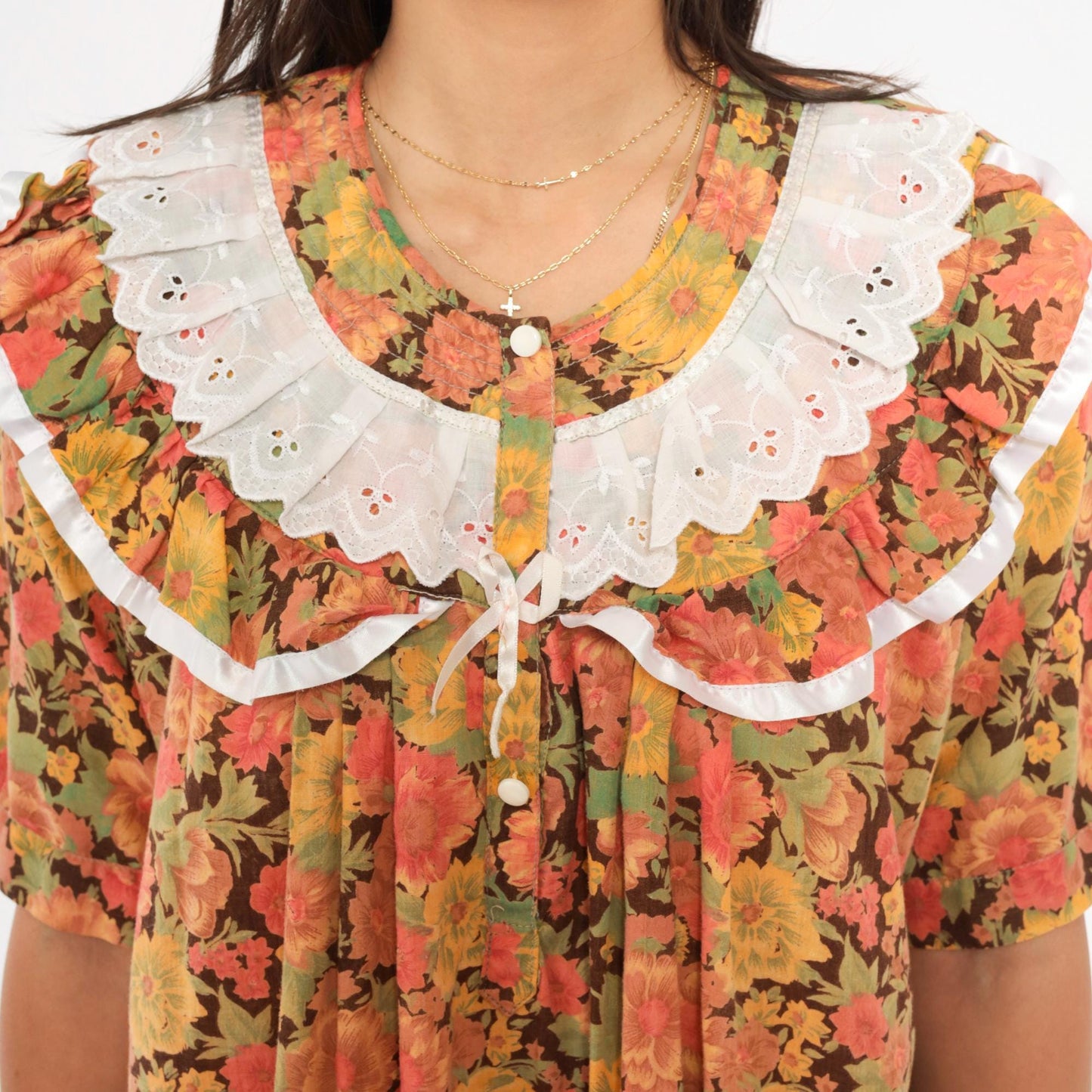 70s Floral Cotton Shift Dress Eyelet Lace Collar Brown Garden Print Mini Medium M