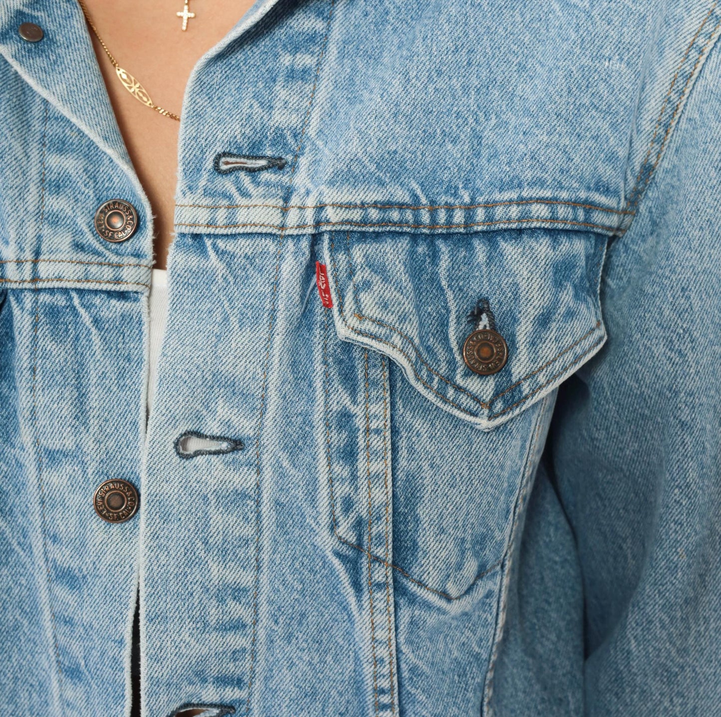 70s Levis Trucker Jacket Light Blue Denim Cotton Button Front Medium