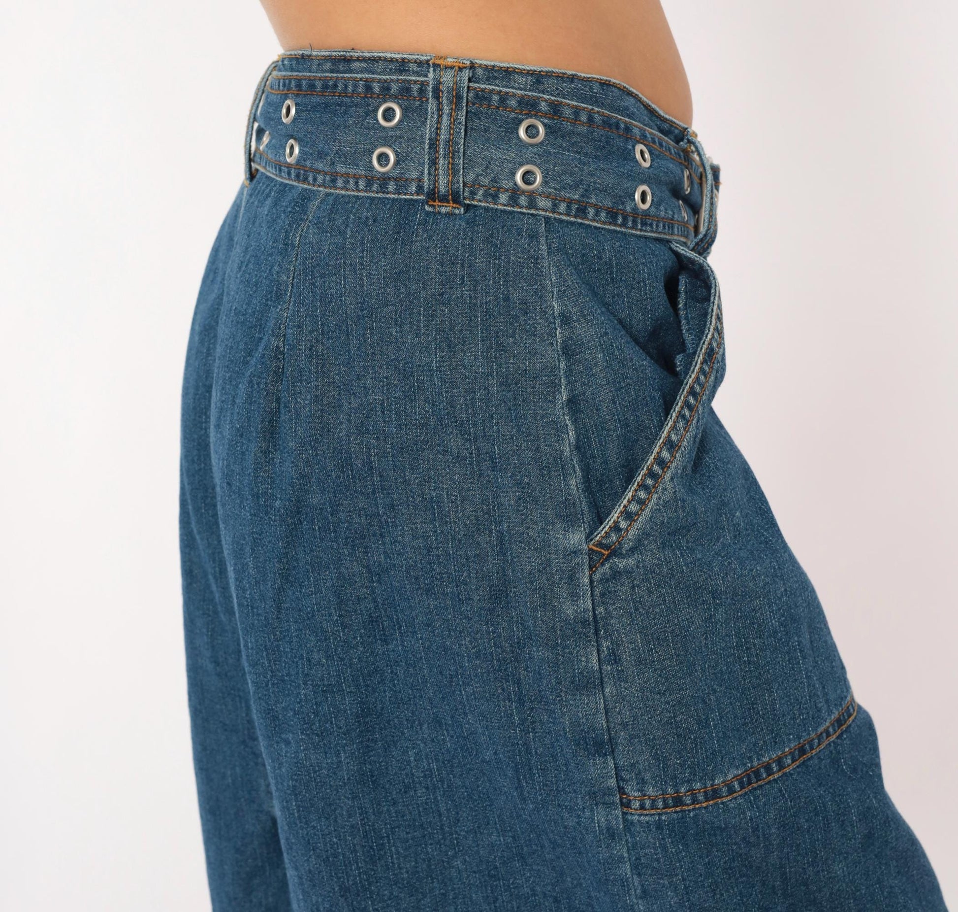 2000s Bill Blass Belted Denim Mini Skirt Indigo Cotton Medium M