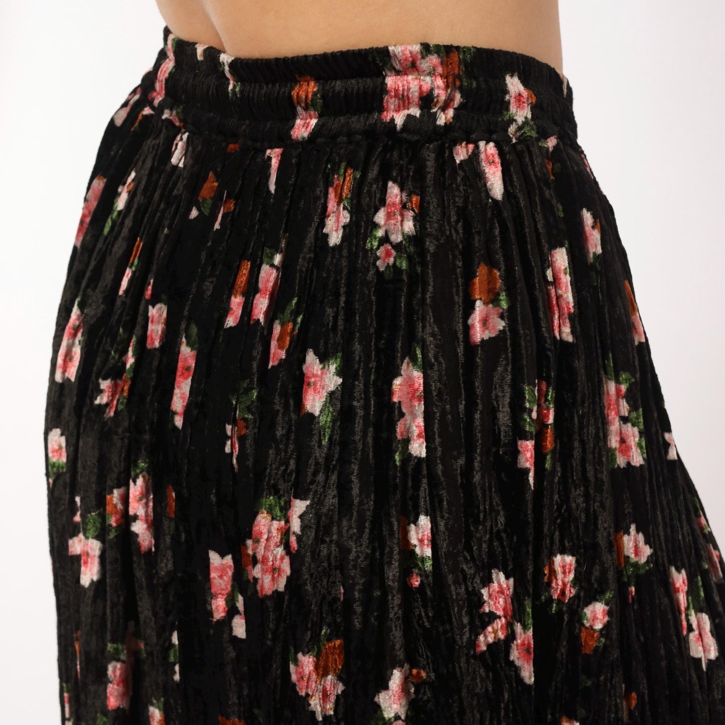 90s Xford Black Crushed Velvet Maxi Skirt Pink Floral Print One Size