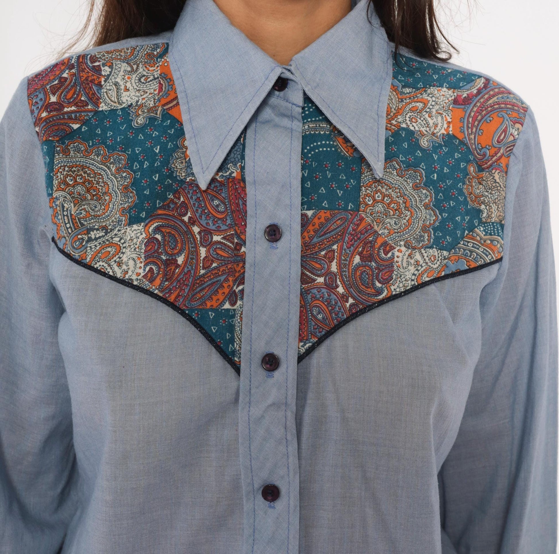 70s Paisley Western Chambray Shirt Pointed Collar Cotton Yoke Blouse Medium