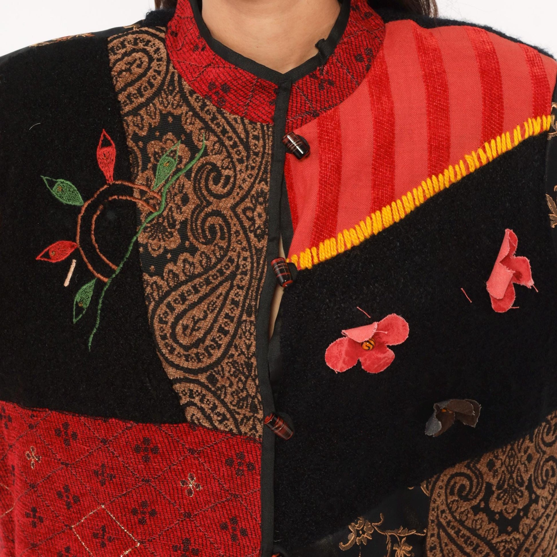 2000s Julia Kin Patchwork Embroidered Jacket Black Red Mandarin Collar Extra Large XL