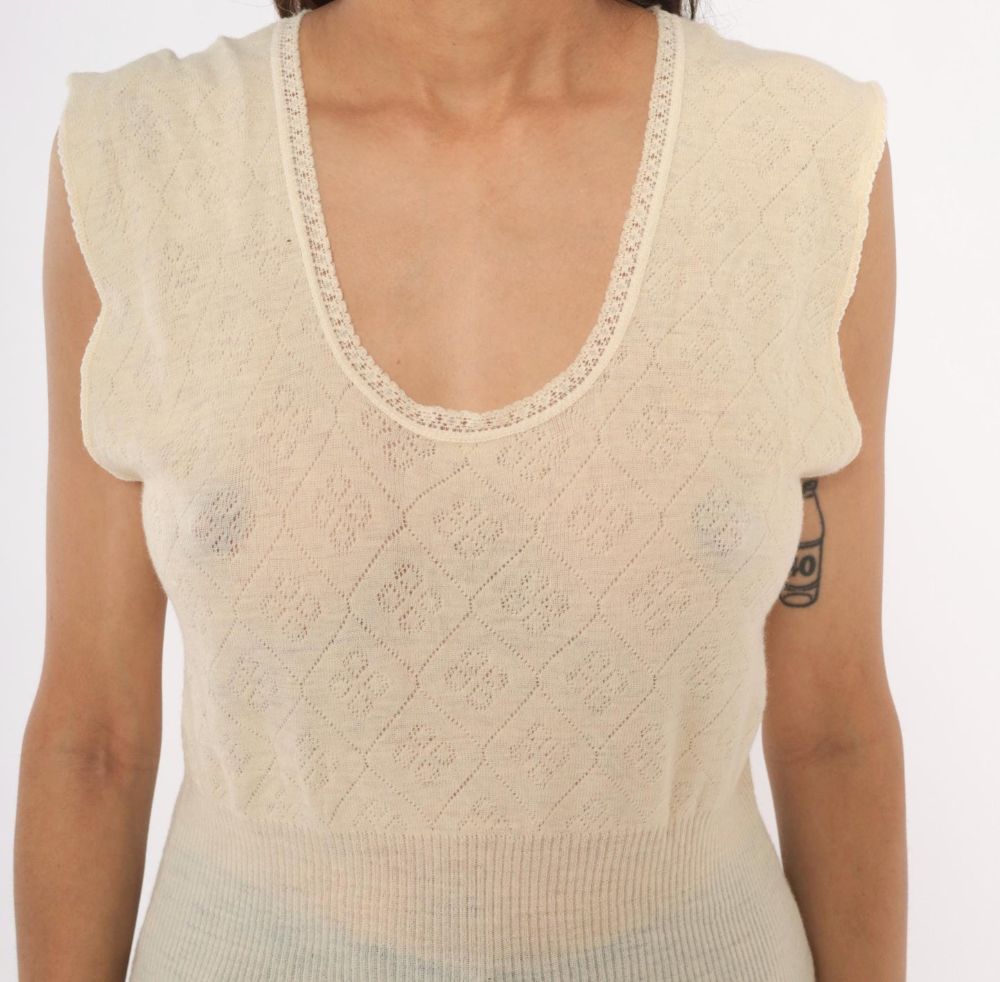 70s Chicas Therm Pointelle Knit Vest Cream Wool Scalloped Trim Extra Large