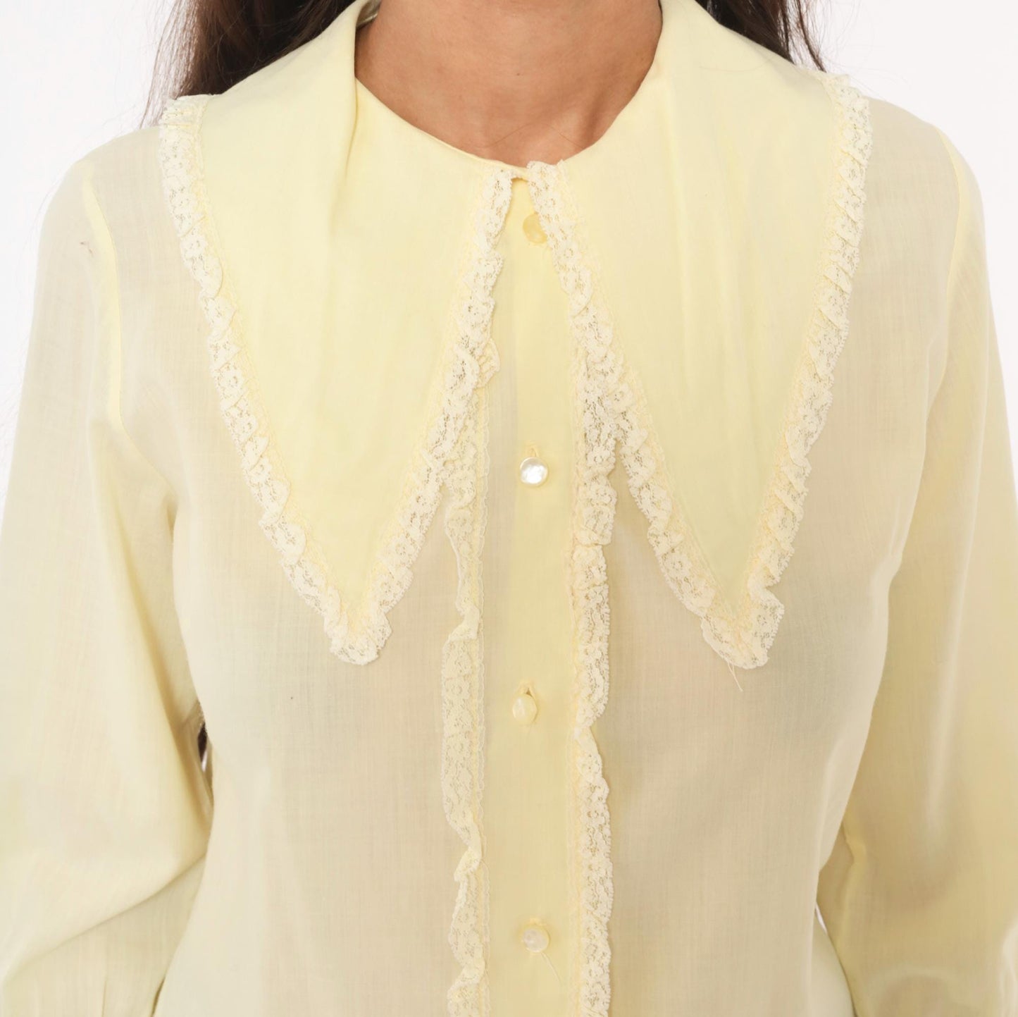 70s Quartet Fashion Butter Yellow Lace Trim Blouse Pointed Collar Cotton Small