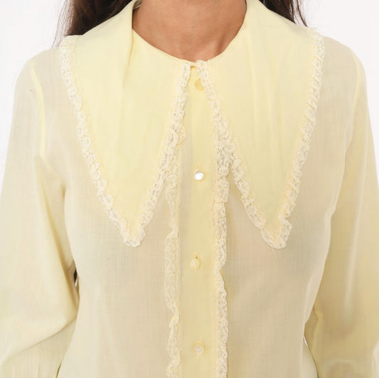 70s Quartet Fashion Butter Yellow Lace Trim Blouse Pointed Collar Cotton Small