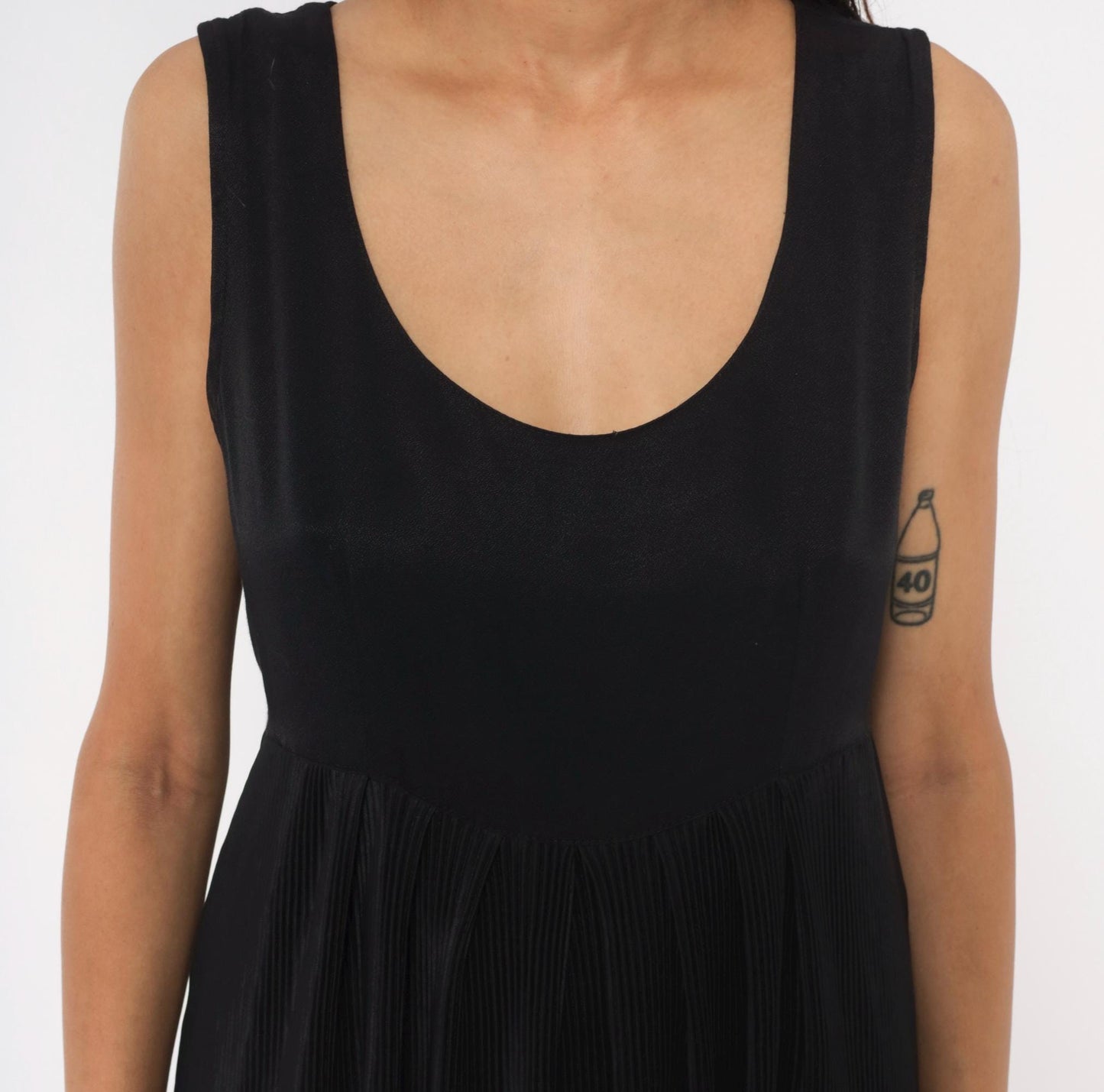 90s Elisse Black Pleated Mini Dress Scoop Neck Sleeveless Medium M