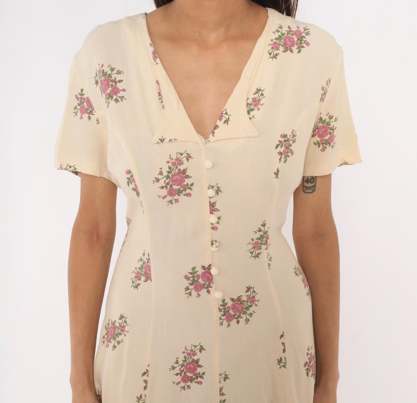 90s Ultra Dress Cream Floral Midi Button Front V Neck Lace Up Back Medium