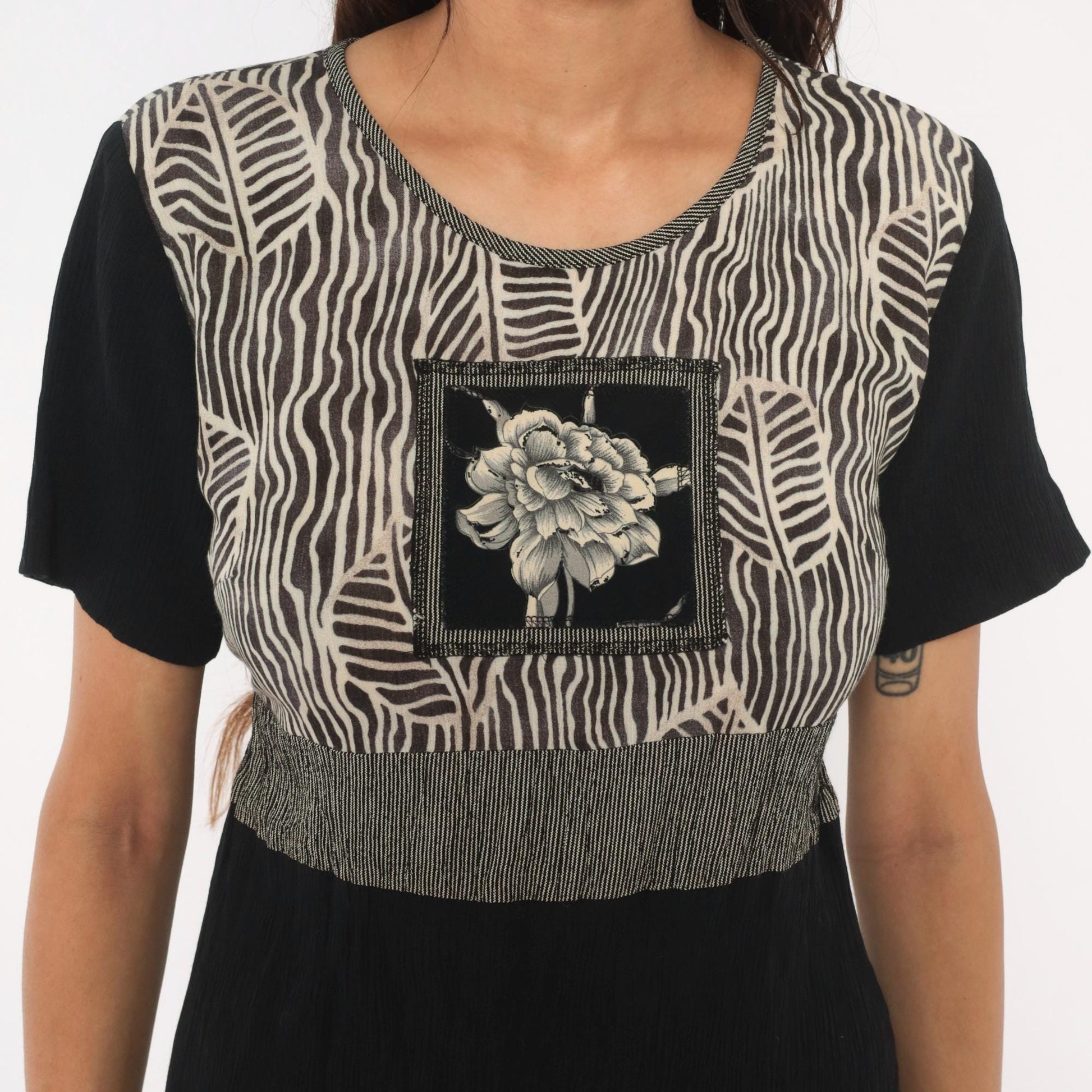 90s Naturally Petite Zebra Leaf Midi Dress Black Cream Floral Small