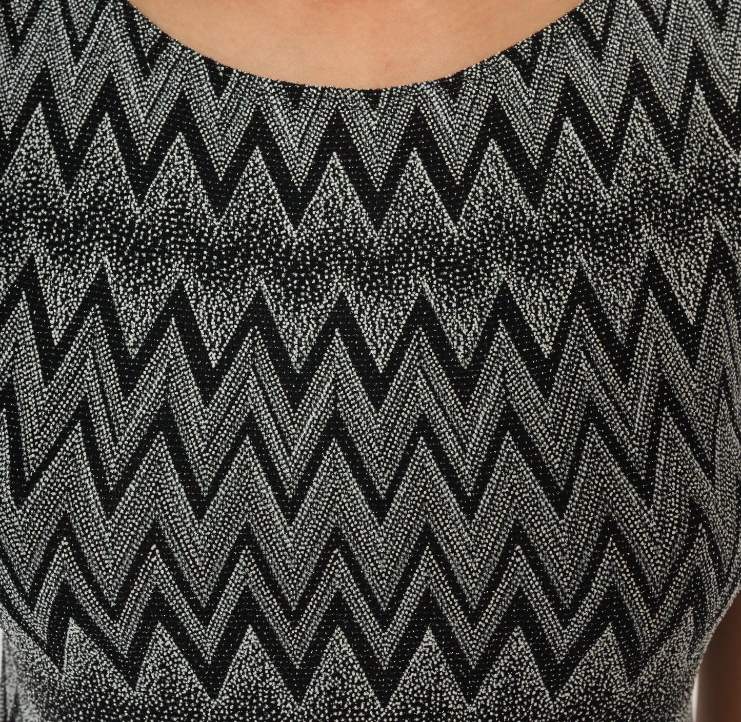90s Black Grey Chevron Zigzag Metallic Knit Tank Medium M