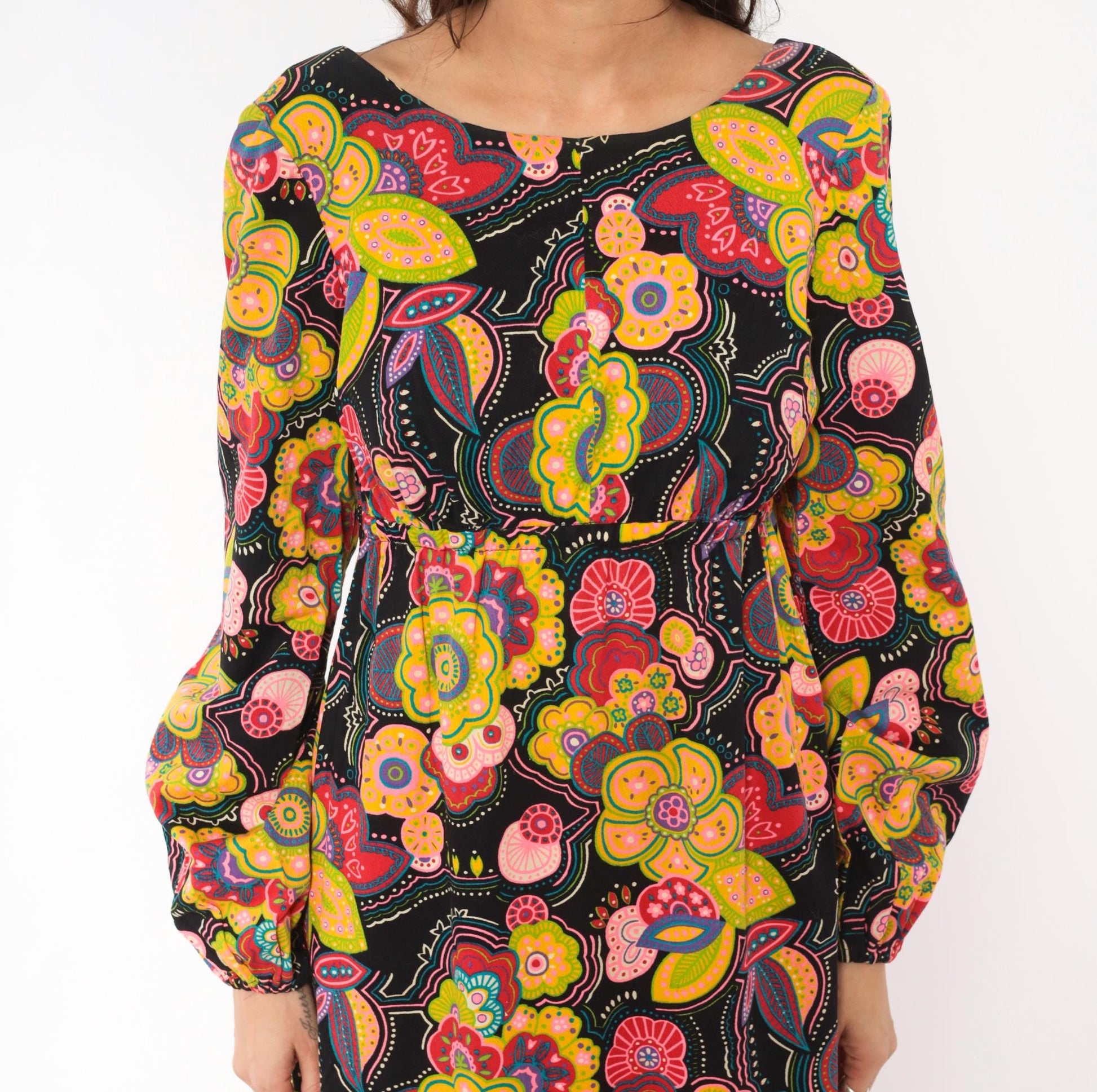 70s Psychedelic Floral Maxi Dress Black Pink Open Back Empire Waist Medium Large