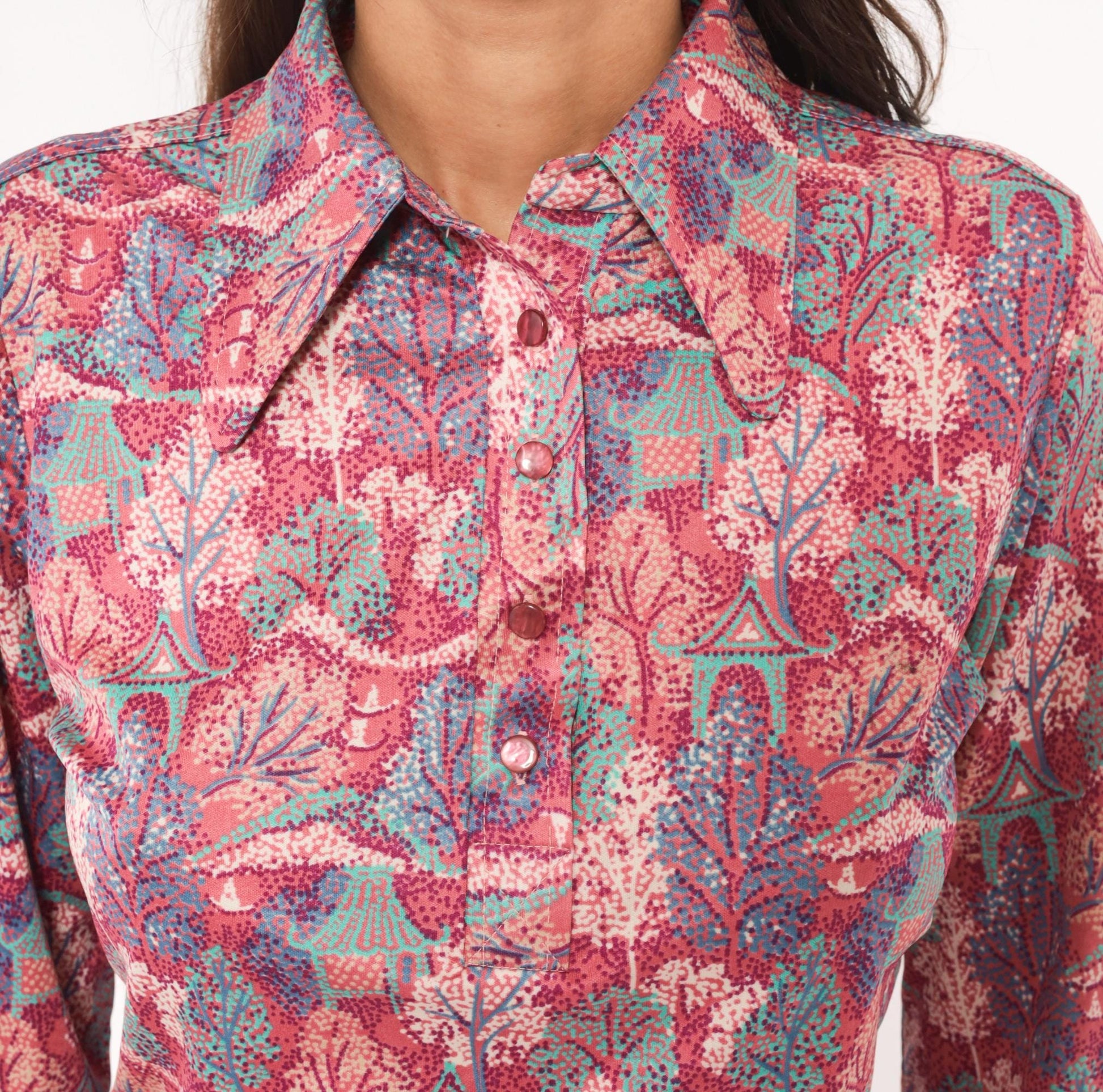 70s Pointillist Tree Blouse Pink Teal Woodland Polo Collar Bishop Sleeve Medium