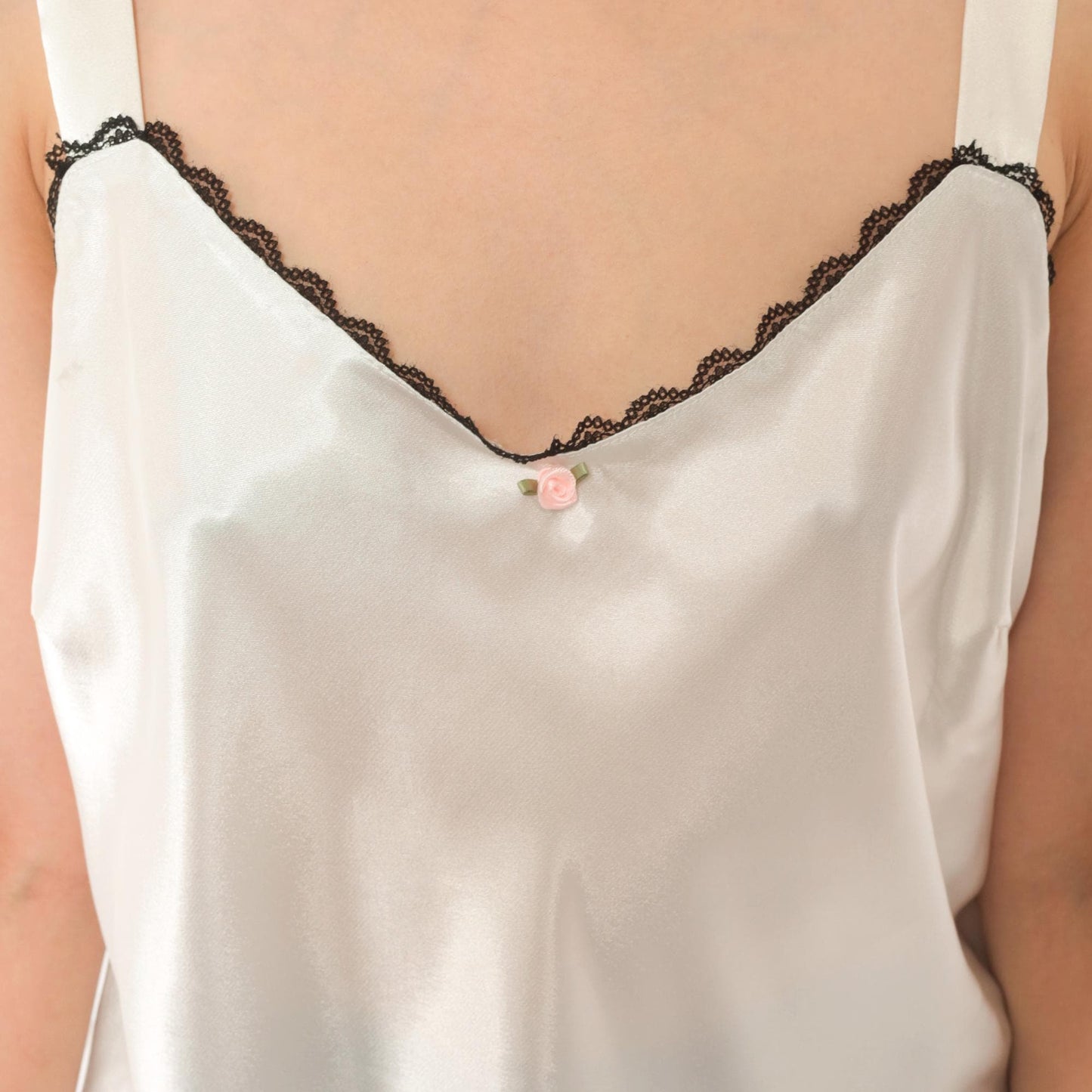90s Studio I White Satin Cami V-Neck Black Lace Trim Pink Rose Large