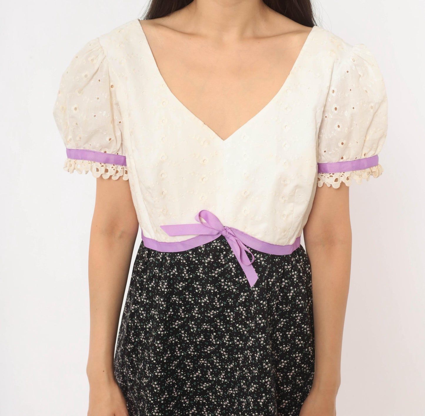 70s Princess Kaiulani Empire Waist Dress Eyelet Puff Sleeve Black Floral Medium M