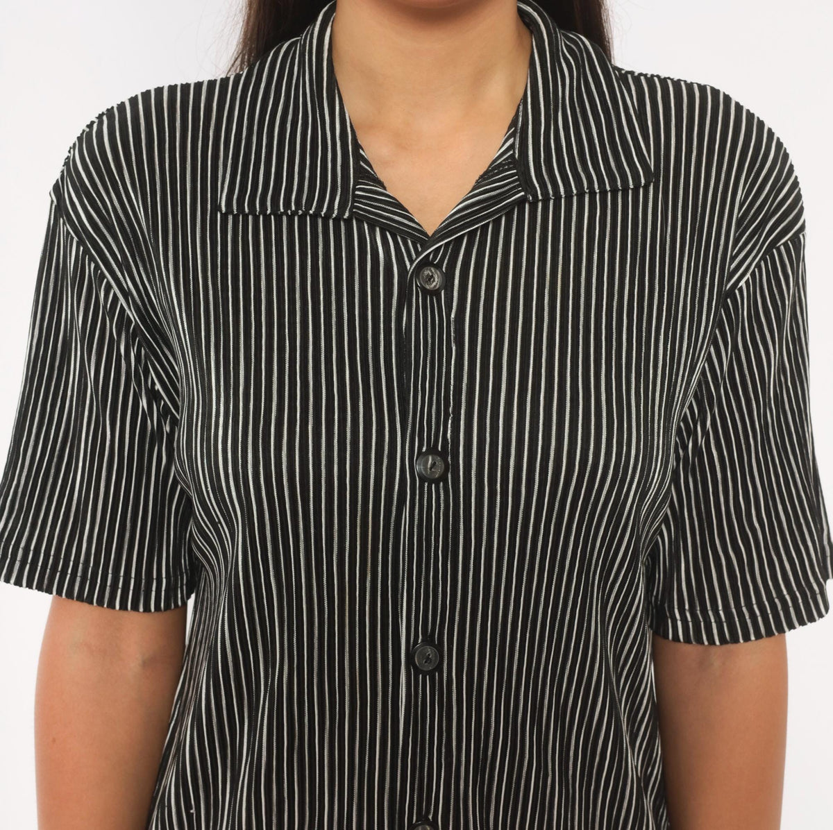 Y2K Black Pinstripe Button Up Camp Collar Shirt White Stripe Short Sleeve Small