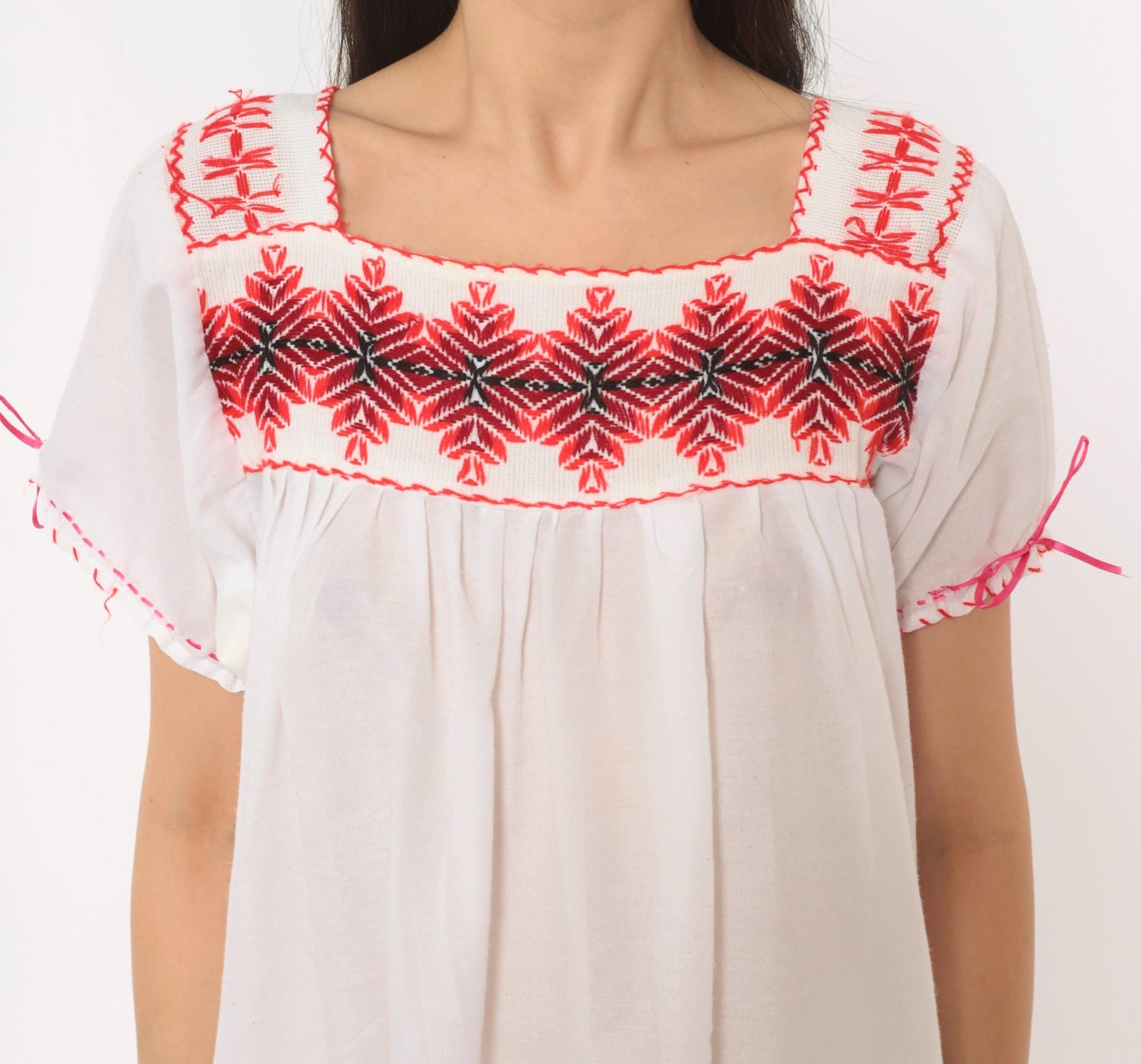 90s White Peasant Blouse Embroidered Red Cross Stitch Square Neck Puff Sleeve Medium