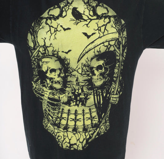 Y2K Skull Graveyard Graphic Tee Fruit of the Loom Black Cotton Medium
