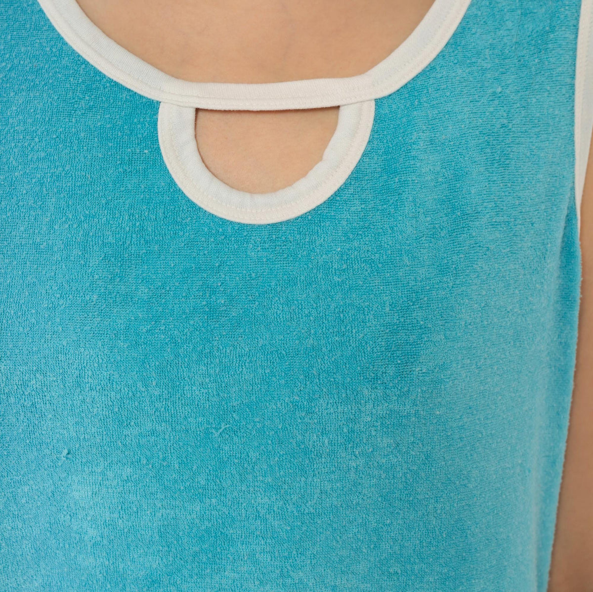 70s Sky Blue Terry Cloth Tank Keyhole Neckline White Trim Medium