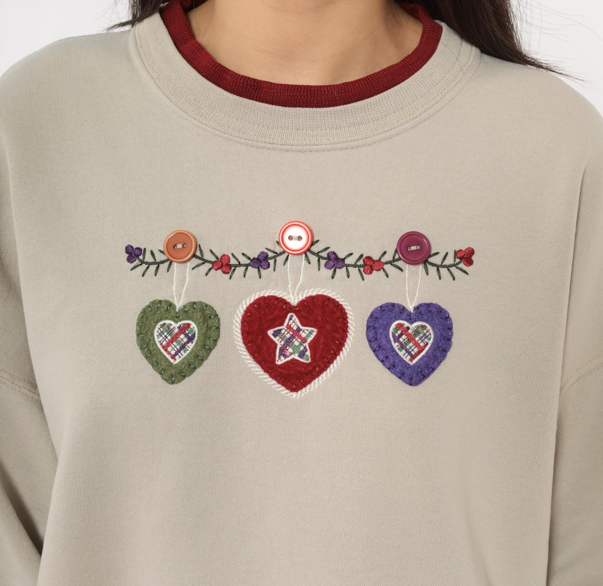 90s Taupe Crewneck Sweatshirt Heart Applique Folk Art Embroidered Medium M