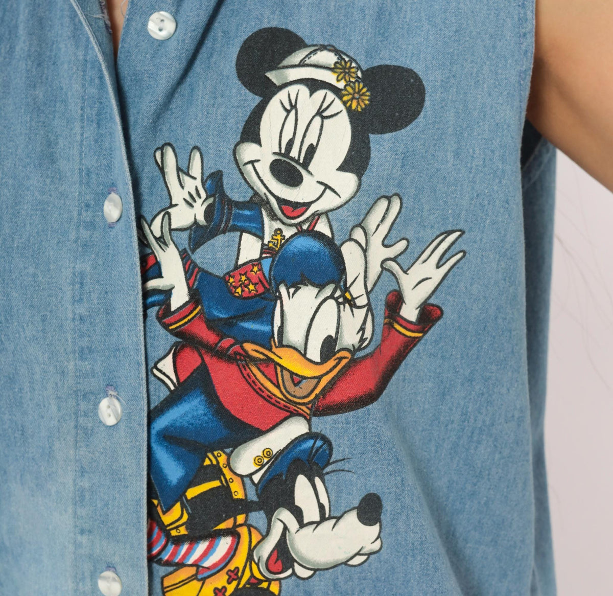 90s Mickey Unlimited Disney Denim Sleeveless Shirt Blue Chambray Medium M