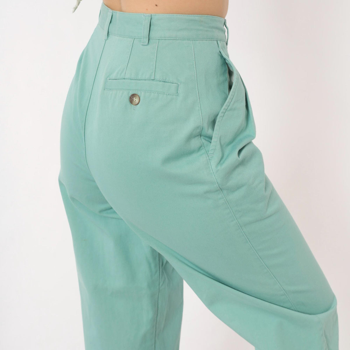 80s Petite Sophisticate Baby Blue Cotton High-Waist Pleated Tapered Trousers Extra Small
